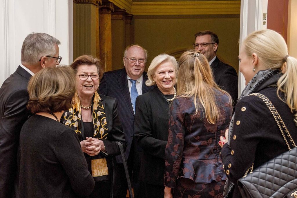 Konzertabend, Karajan Akademie, Palais Am Stadthaus, Schwarz, Mann