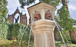 Brunnen, Schloss Babelsberg, Ira Schwarz, Dieter Mann