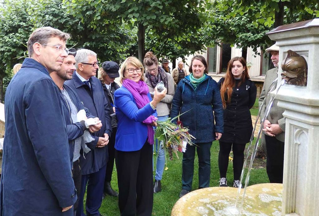 Babelsberg, Brunnen, Delfine, Ira Schwarz, Dieter Mann